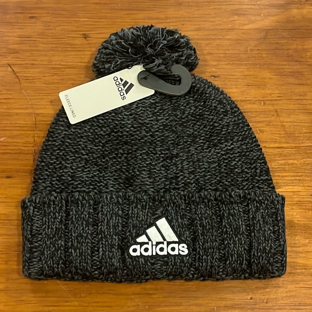 Adidas Recon 3 Balli Winter Pom Hat Cap new Black Grey One Size Womens